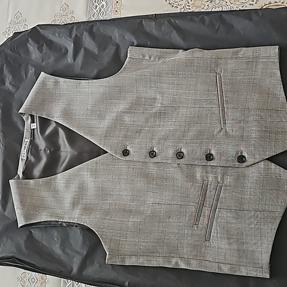 Express Men's Suit - Picture 7 of 16